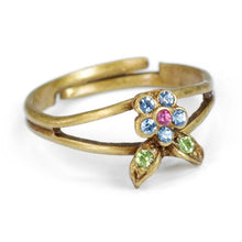 Load image into Gallery viewer, Petite Flower Toe Ring - Sweet Romance Wholesale
