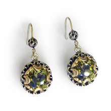 Load image into Gallery viewer, Crystal Dot Earrings E1297