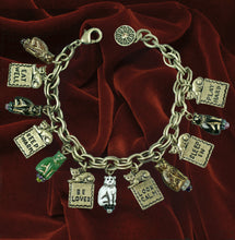 Load image into Gallery viewer, Good Life Cat Charm Bracelet BR549 - Sweet Romance Wholesale
