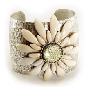 Cream Double Daisy Flower Cuff Bracelet OL_BR110 - Sweet Romance Wholesale