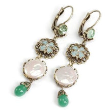 Load image into Gallery viewer, Green, Pearl and Filigree Earrings OL_E137 - Sweet Romance Wholesale