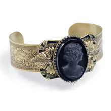 Load image into Gallery viewer, Vintage Jet Cameo Bracelet - Sweet Romance Wholesale