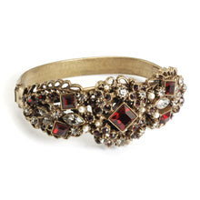Load image into Gallery viewer, Garnet and Pearl Bracelet BR836-GA - Sweet Romance Wholesale