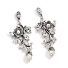 Load image into Gallery viewer, D&#39;vine Earrings E1186 - Sweet Romance Wholesale