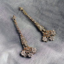 Load image into Gallery viewer, Art Deco Tapering Gatsby Earrings E1204 - Sweet Romance Wholesale