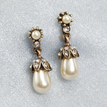 Load image into Gallery viewer, Pearl or Crystal Wedding Earrings - Sweet Romance Wholesale