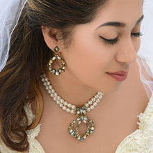 Load image into Gallery viewer, Retro Pearl and Jewel Statement Necklace N952 - Sweet Romance Wholesale