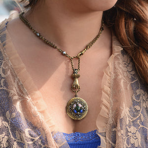 Vintage Victorian Locket Necklace N1394 - Sweet Romance Wholesale