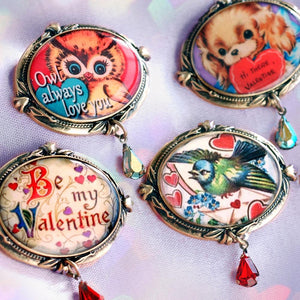 Retro Love Set of FOUR Valentines Pins P347 - Sweet Romance Wholesale