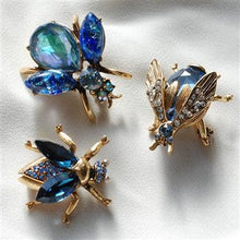 Load image into Gallery viewer, Set of 3 Vintage Bee Pins Exotic Blues P5280-BL - Sweet Romance Wholesale