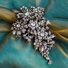 Load image into Gallery viewer, Vogue Corsage Pin - Sweet Romance Wholesale