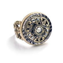 Load image into Gallery viewer, Window Medallion Ring - Sweet Romance Wholesale