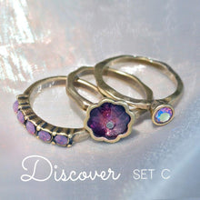 Load image into Gallery viewer, Set of 3 Vintage Flower Crystal Stack Rings R565 - Sweet Romance Wholesale