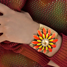 Load image into Gallery viewer, Pop Art Double Daisy 1960s Cuff Bracelet - Sweet Romance Wholesale